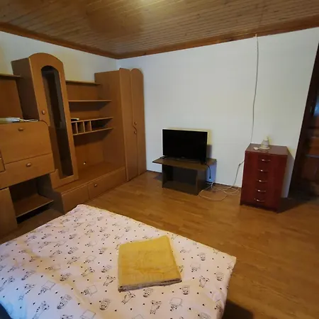 Szabadsag Vendeghaz Tiszaújváros