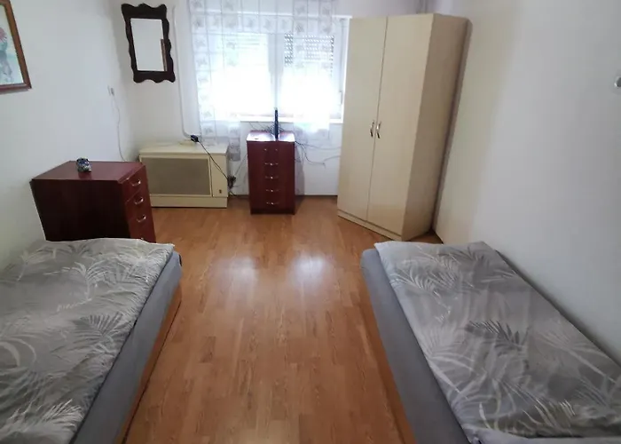 Szabadsag Vendeghaz Apartament *
