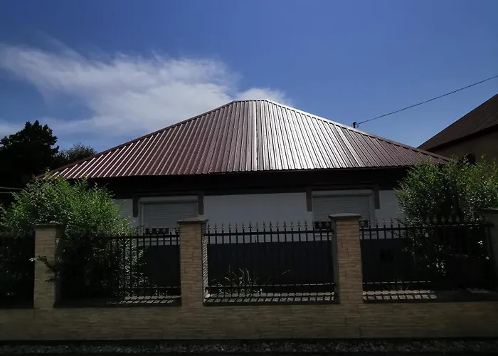 Szabadsag Vendeghaz *